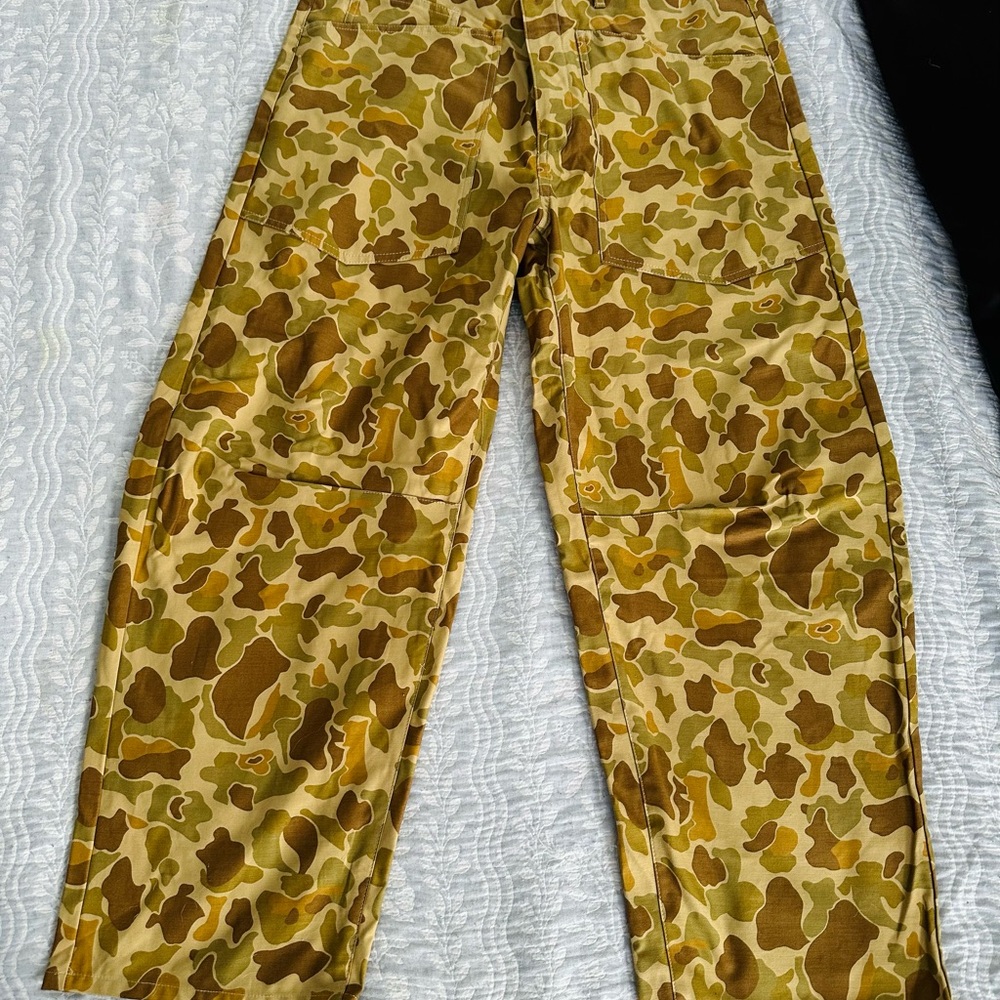 Nili Lotan Shon Tan Camouflage Ankle Pants, size 8